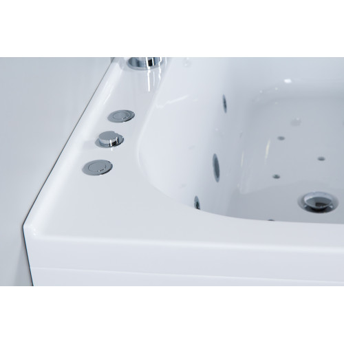 Акриловая ванна в комплекте со сливом-переливом BB31-1600